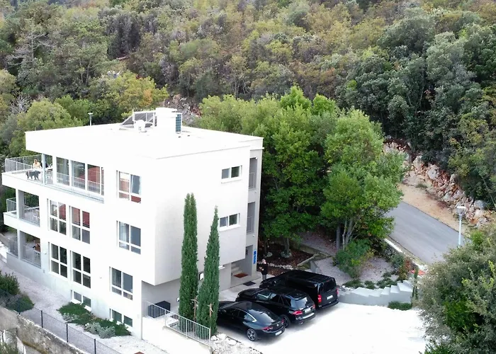 House 61 Sveta Marina