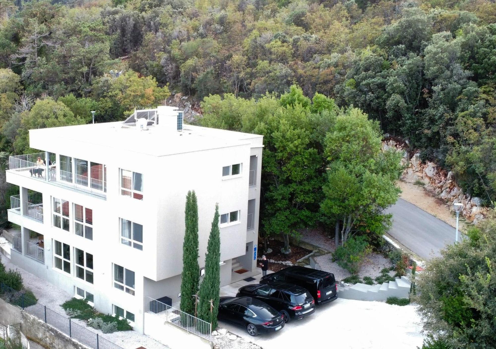 Apartment House 61 *